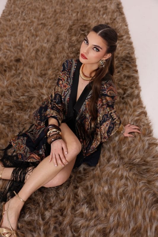 Saf ipek Alhambra Nights elbise detay görünüm püskül ve desen yapısı