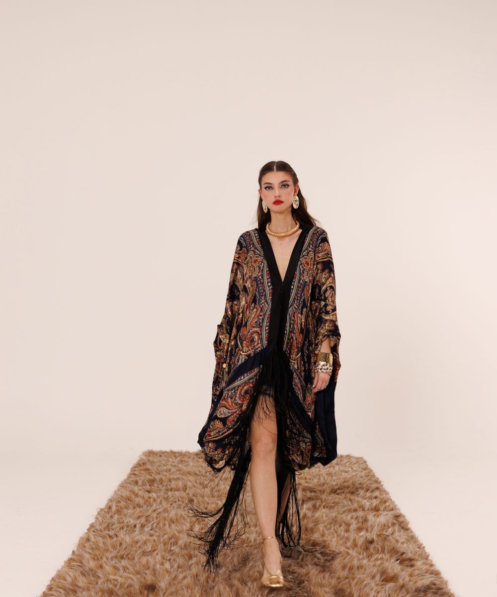 Alhambra Nights %100 saf ipek püskül detaylı kaftan elbise boydan görünüm