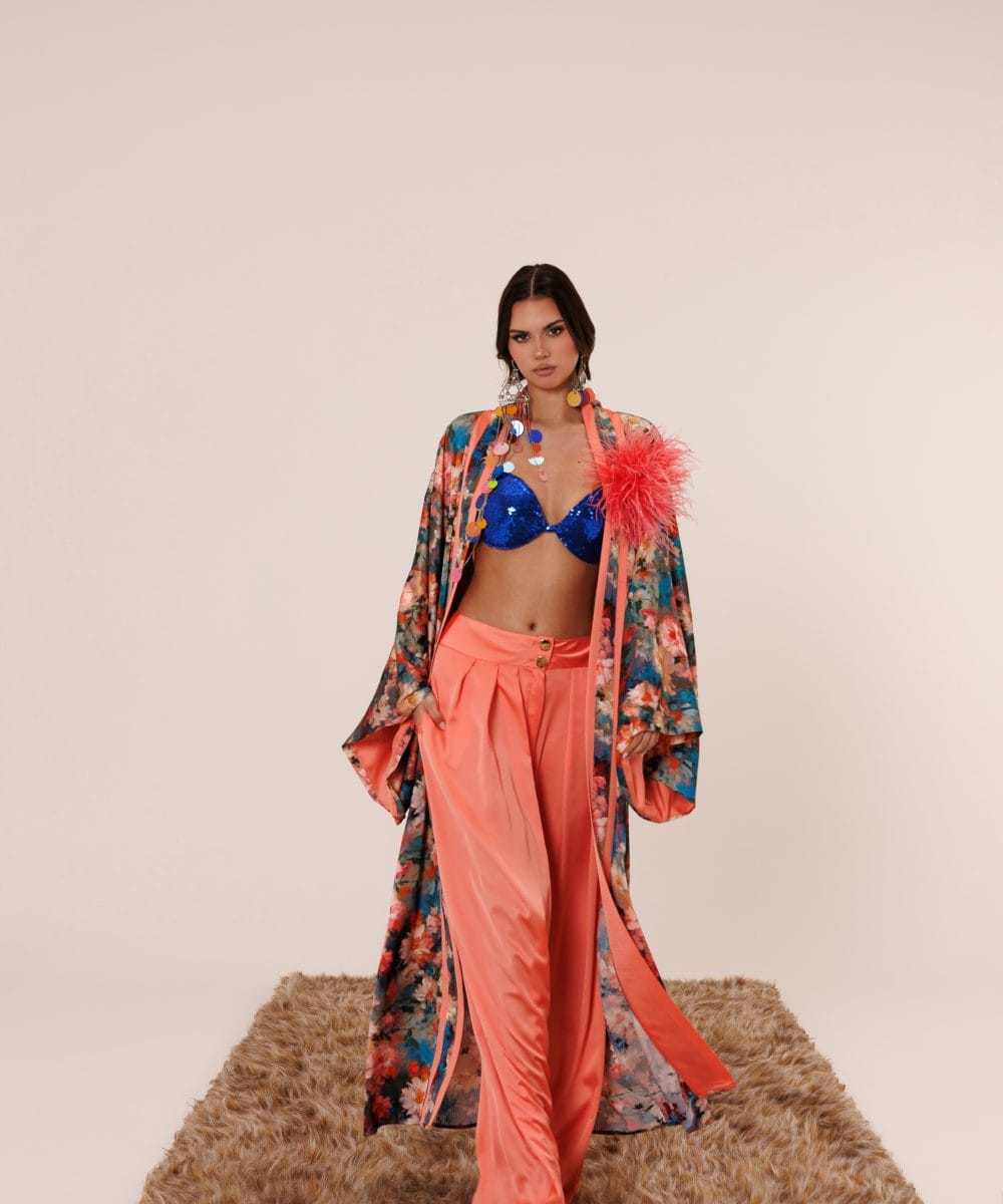 Coral Garden floral desenli Japon ipeği kimono takım detay görünüm